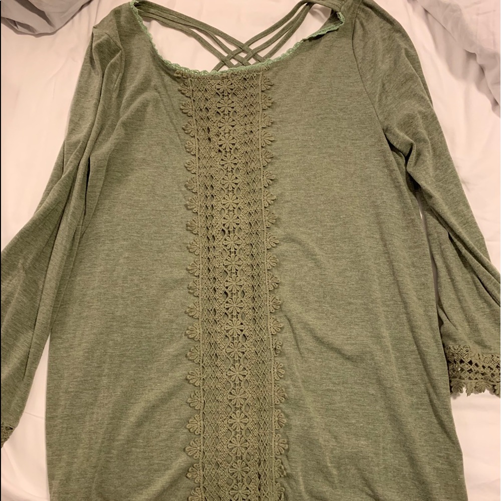 Francesca’s 3/4 Sleeve Blouse